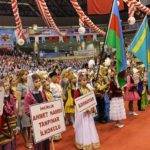 21. Türk Dünyası Çocuk Şöleni Büyük Gösterisi 21. Türk Dünyası Çocuk Şöleni Büyük Gösterisi